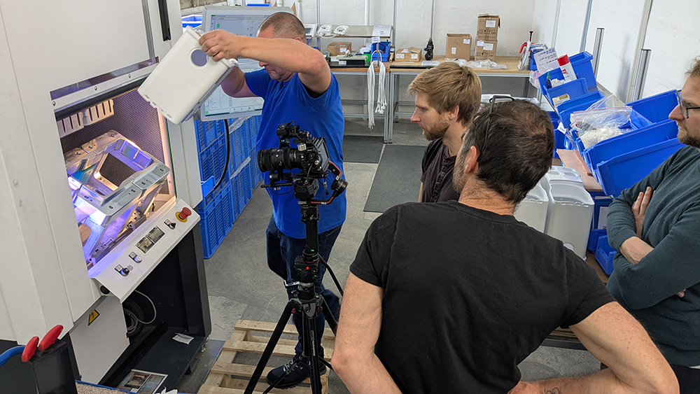 Dreharbeiten bei der Produktion der Kleinhebeanage Versacut